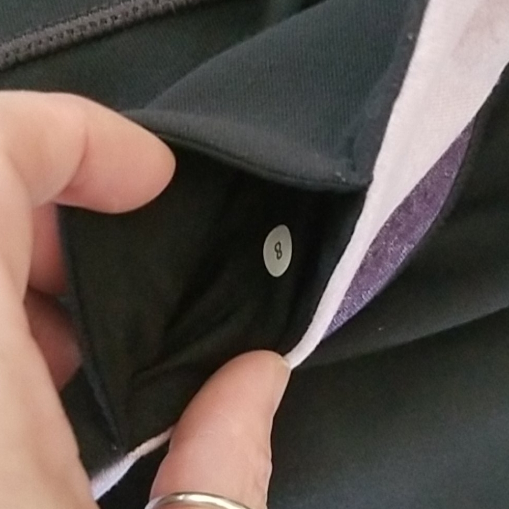 Lululemon Reversible Crops - Picture 4 of 5